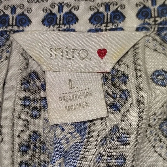 Intro Blouse - Picture 6 of 10